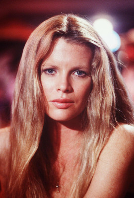 Kim Basinger pic #226692