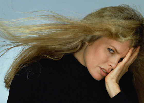 Kim Basinger pic #226694