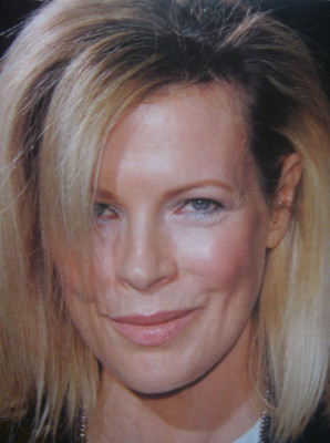 Kim Basinger pic #125704