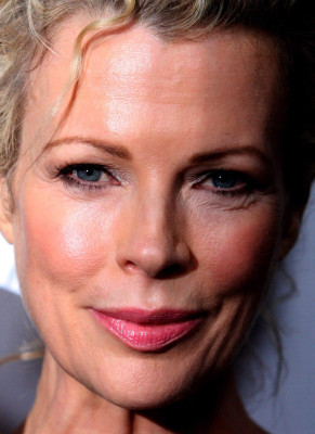 Kim Basinger pic #269332