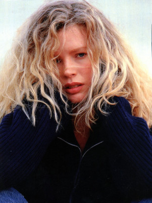 Kim Basinger pic #244402