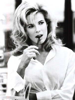 Kim Basinger pic #108676