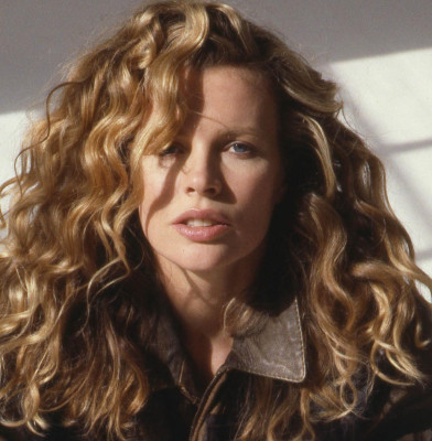 Kim Basinger - Photoshoot 1987