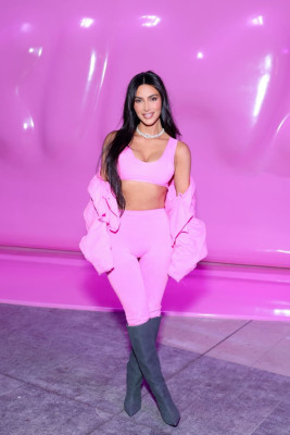 Kim Kardashian - SKIMS Valentine&#039;s Shop Pop-Up 02/08/2023