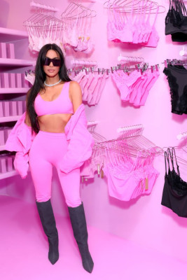 Kim Kardashian - SKIMS Valentine&#039;s Shop Pop-Up 02/08/2023