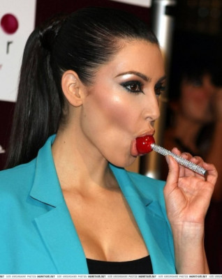 photo 5 in Kardashian gallery [id173855] 2009-07-09 00:00:00
