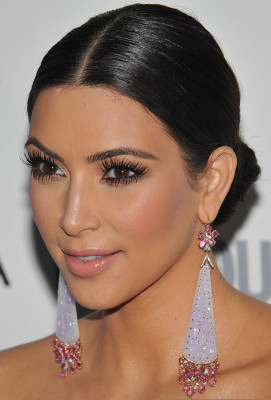 photo 17 in Kardashian gallery [id490181] 2012-04-02 00:00:00