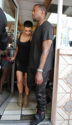 photo 27 in Kardashian gallery [id537166] 2012-07-20 00:00:00