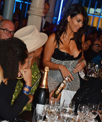 Kim Kardashian pic #758738