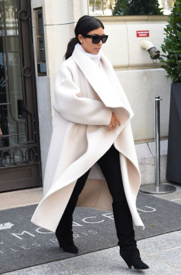 Kim Kardashian pic #1211093