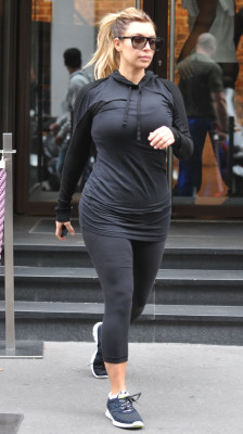 Kim Kardashian pic #669423