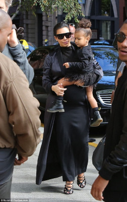 photo 15 in Kim Kardashian gallery [id837173] 2015-10-15 00:00:00