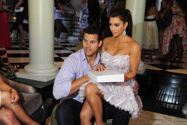 Kim Kardashian pic #415257