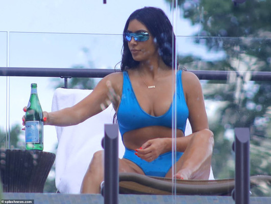 Kim Kardashian pic #1188188