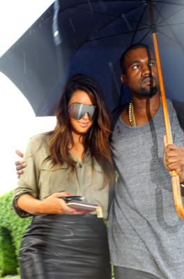 photo 14 in Kardashian gallery [id570622] 2012-10-14 00:00:00