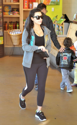 Kim Kardashian pic #596289