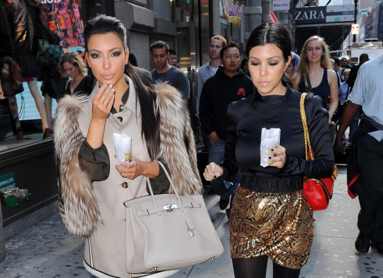 photo 8 in Kardashian gallery [id304545] 2010-10-18 00:00:00