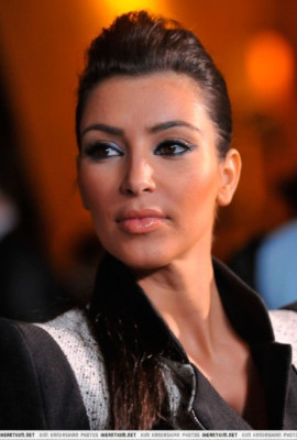 photo 19 in Kardashian gallery [id159008] 2009-05-18 00:00:00