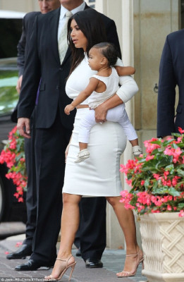 photo 15 in Kardashian gallery [id757028] 2014-09-04 00:00:00