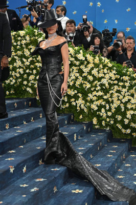 Kim Kardashian – Met Gala 2025