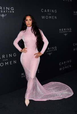 Kim Kardashian - Kering Hosts 2nd Annual Caring for Women in NY