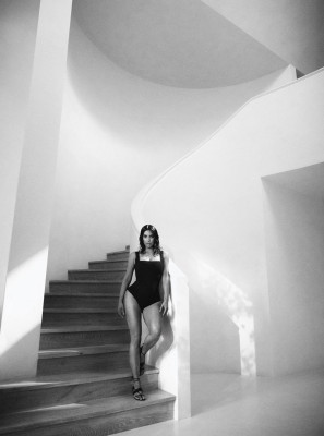 Kim Kardashian – Vogue Magazine May 2019 Cover and Photos