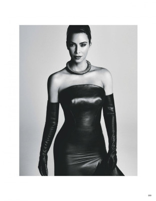 Kim Kardashian – Vogue Japan August 2019