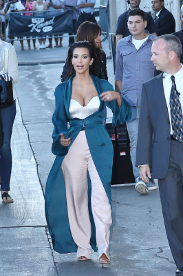 Kim Kardashian pic #754021