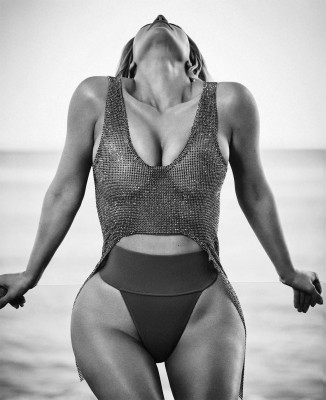 Kim Kardashian – Elle Magazine (April 2018)