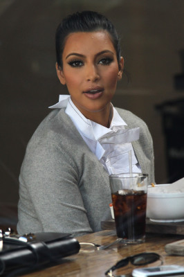 Kim Kardashian pic #374064
