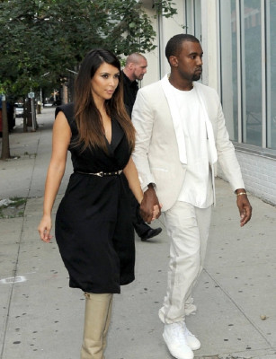 photo 12 in Kardashian gallery [id560366] 2012-09-18 00:00:00