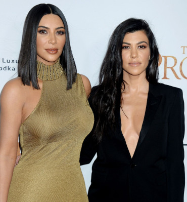 Kim Kardashian – “The Promise” Premiere in Los Angeles 4/12/2017