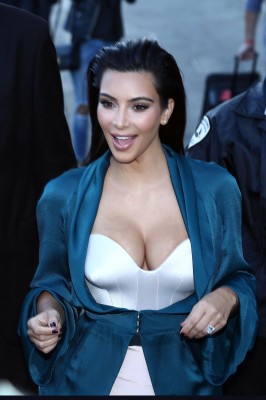 Kim Kardashian pic #754076