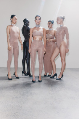 Kim Kardashian – Skims Promos