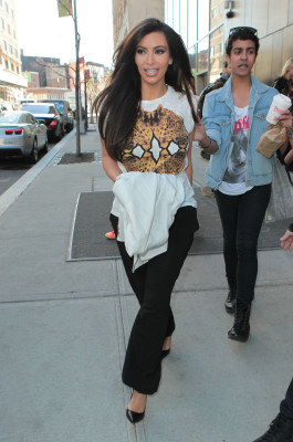 photo 20 in Kardashian gallery [id496760] 2012-04-14 00:00:00