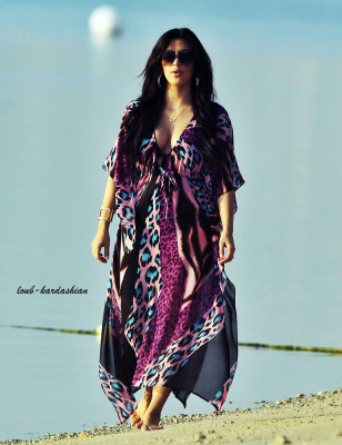 Kim Kardashian pic #585243