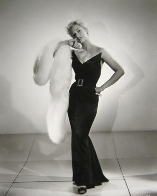 Kim Novak pic #395677