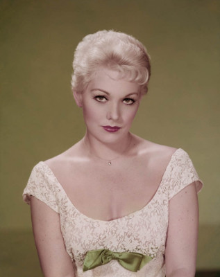 photo 4 in Kim Novak gallery [id393465] 2011-05-12 00:00:00