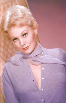 Kim Novak pic #383307