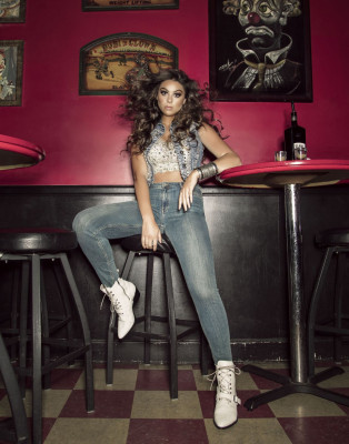 Kira Kosarin – Photoshoot for C’est Prune Magazine July 2019