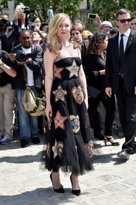 Kirsten Dunst – Christian Dior Fall Winter 2017 Show in Paris