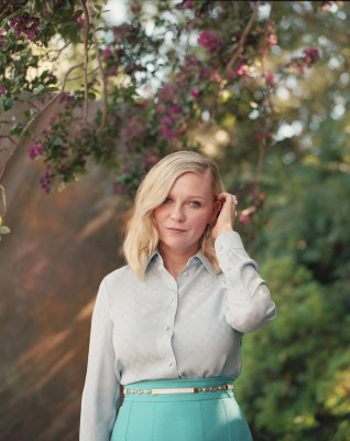 Kirsten Dunst by  Erik Carter for NY-Times // 2021
