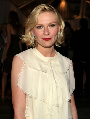 photo 4 in Kirsten Dunst gallery [id314587] 2010-11-17 00:00:00