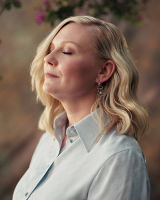 Kirsten Dunst by  Erik Carter for NY-Times // 2021