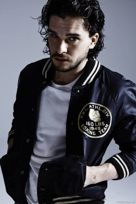 Kit Harington - Out 06/05/2015