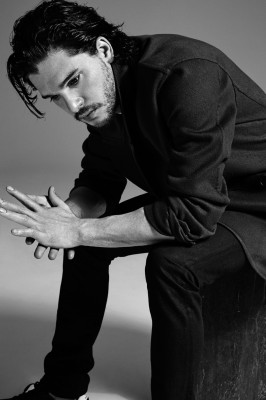 Kit Harington - Out 06/05/2015