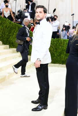 Kit Harington-Met Gala 2021