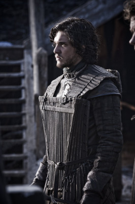 Kit Harington - Game Of Thrones (2011) 1x04 Cripples, Bastards and Broken Things