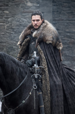 Kit Harington - Game Of Thrones (2019) 8x01 &#039;Winterfell&#039;