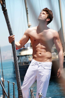Kivanc Tatlitug pic #571330